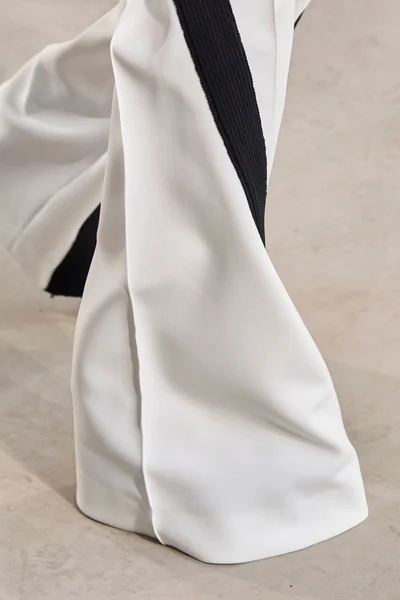 Look 26
